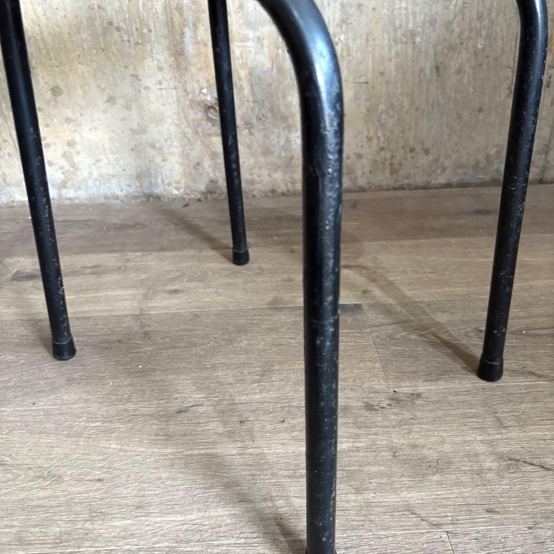 ヴィンテージチェア　古材×パイプ　リメイク　子供椅子　学校椅子　黒