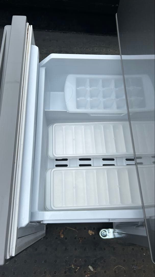 【送料込み】AQUA 冷凍冷蔵庫　AQR-13M 2022年製　126L