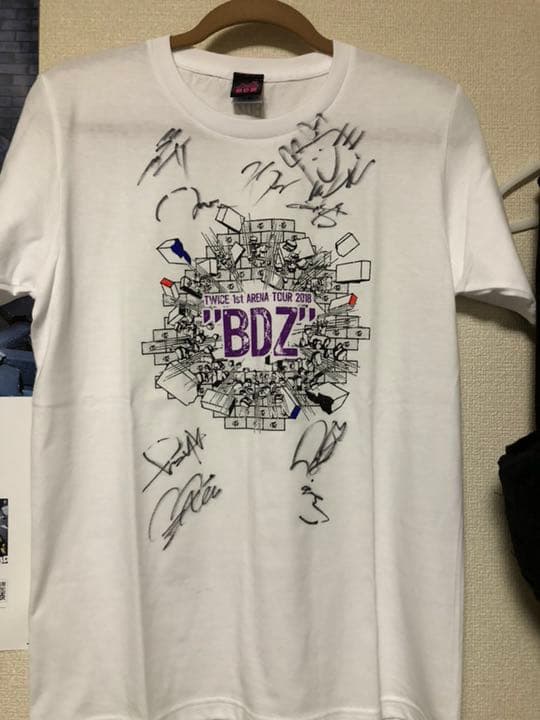 TWICE 直筆サイン入りTシャツ