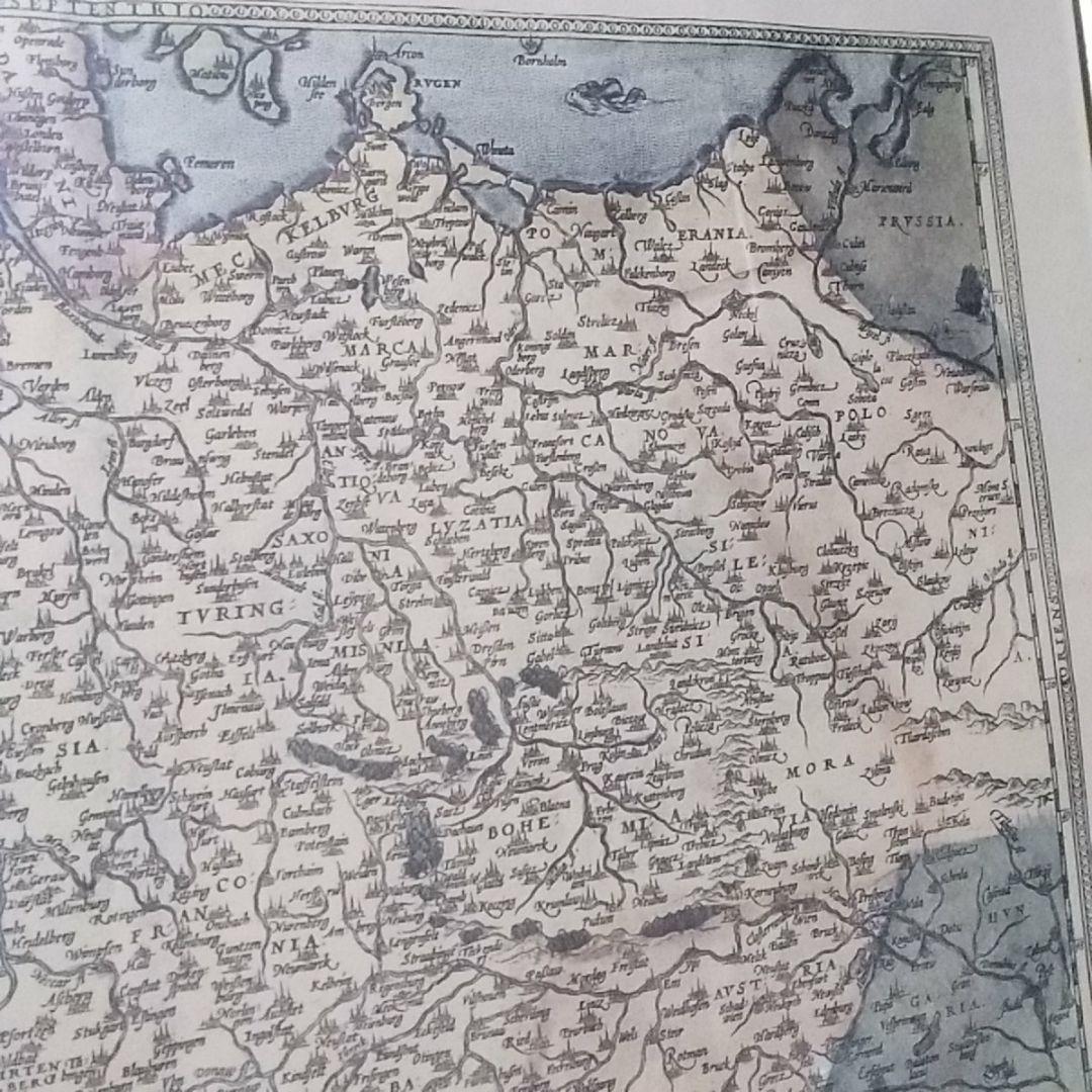 イタリアの地図入り額装