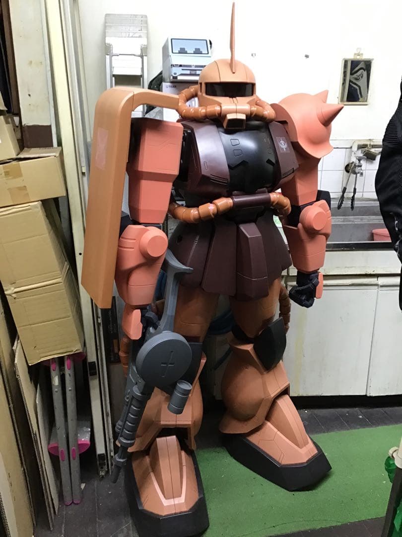 HY2M 1/12 シャア専用ザクⅡ 引き取り限定