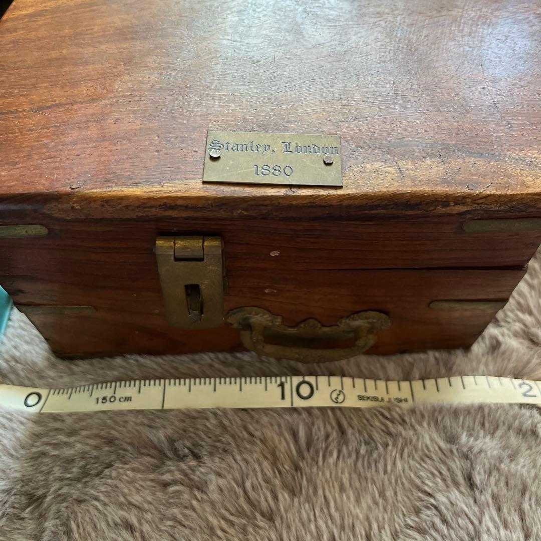 さらにさらにお値下げしました。何かの機器　航海用のような感じです。