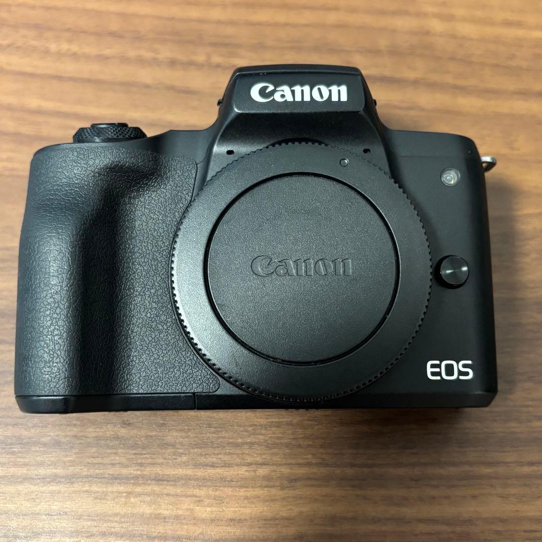 Canon EOS KissMミラーレス一眼カメラ