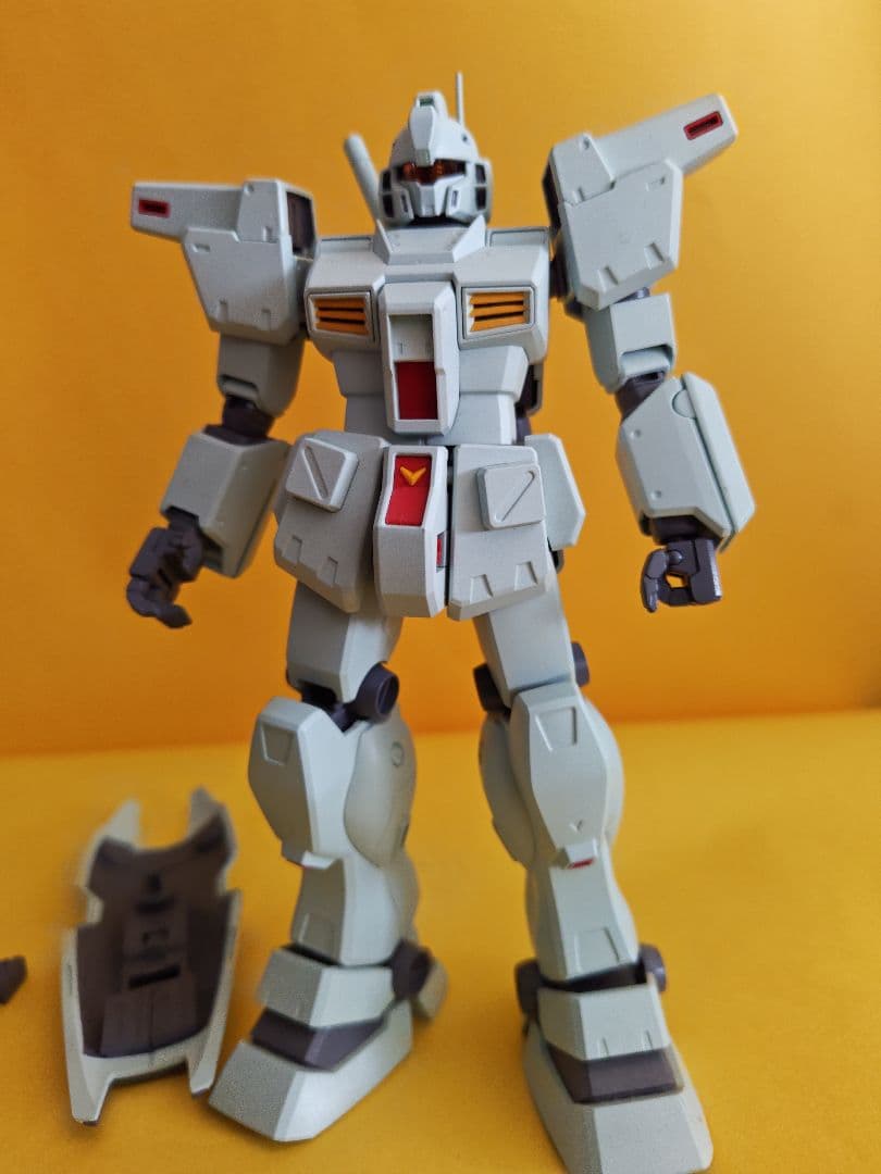 MG　RGM-79N ジム・カスタム　塗装済完成品