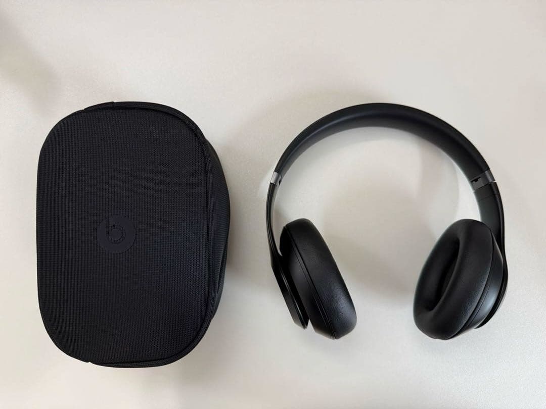 Beats Studio Pro ブラック