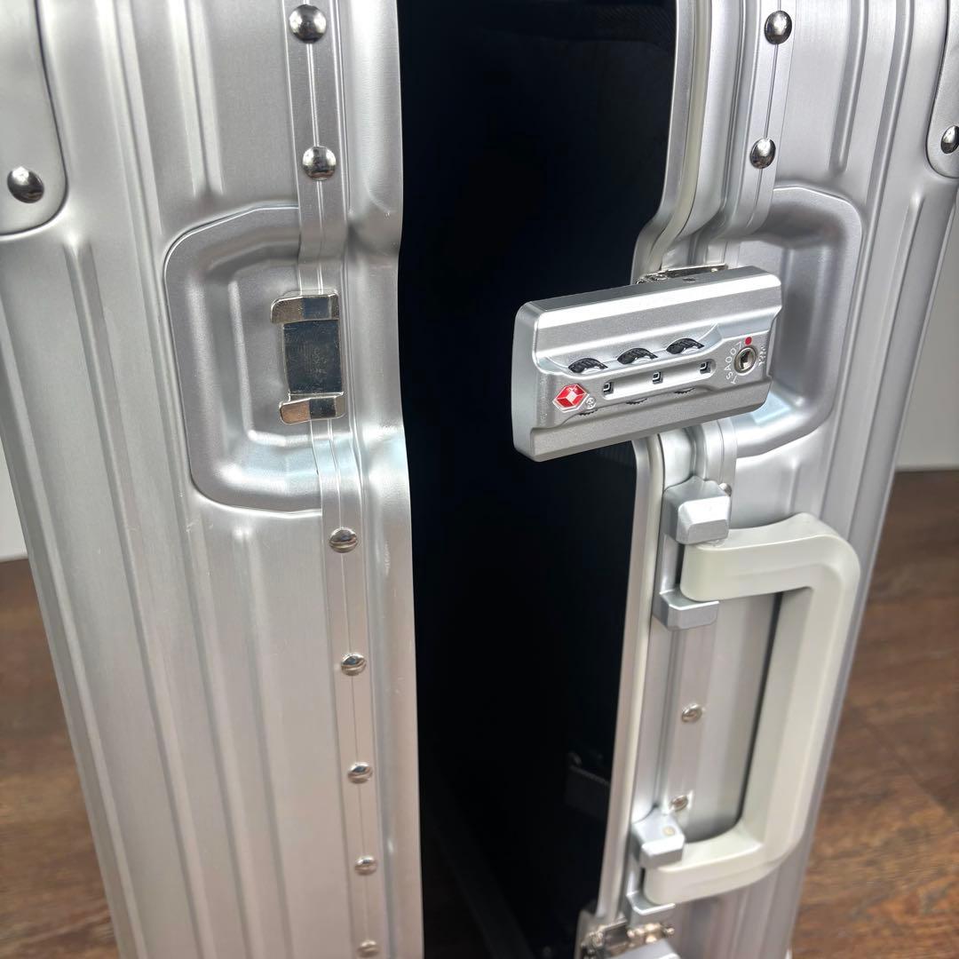 メルセデスベンツ32L アルミスーツケース《美品》機内持込みサイズ TSAロック