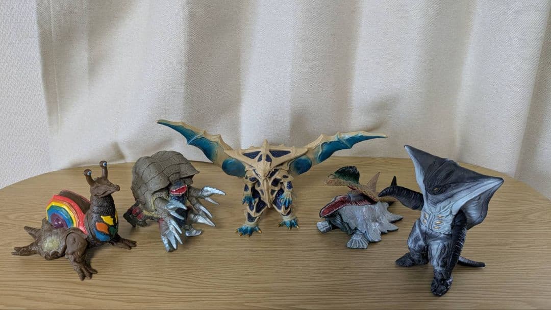 【フィギュア大量】 ウルトラマン26体 怪獣27体 ソフビ