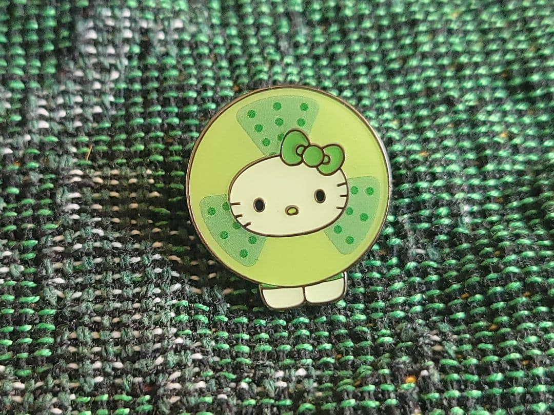 大阪万博限定 日本館 藻 ハローキティ カザグルマケイソウ ピンバッジ