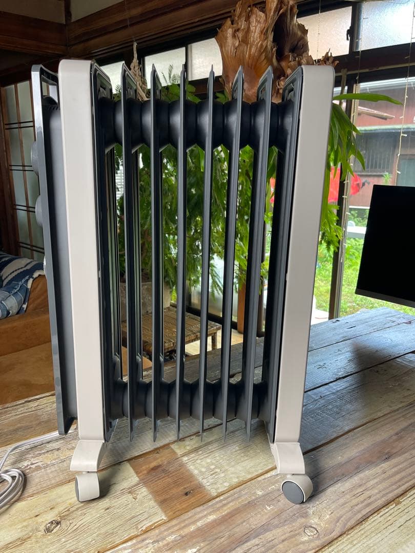 【美品・箱あり】デロンギ オイルヒーター RHJ21F0812-GY