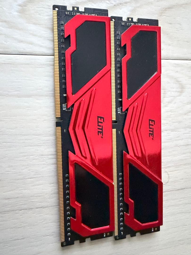 Team DDR4 2666MHz 16GB (8GBx2枚)