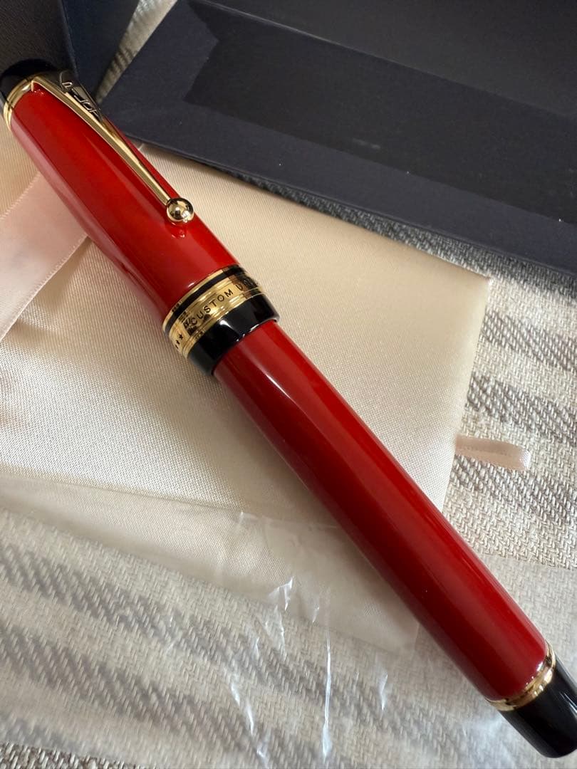 パイロット万年筆、漆、カスタム朱、30サイズペン先 万年筆 ペン先はB