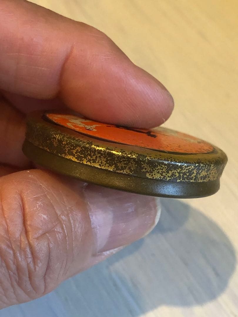 アンティーク　デビル 悪魔　ブリキ缶　アドバタイジング　インダストリアル　レトロ