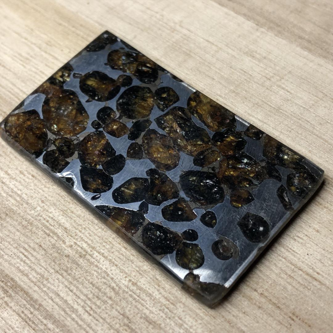 パラサイト隕石 隕石　石鉄隕石　セリコ隕石 美品　重さ約9ｇ　ケース付