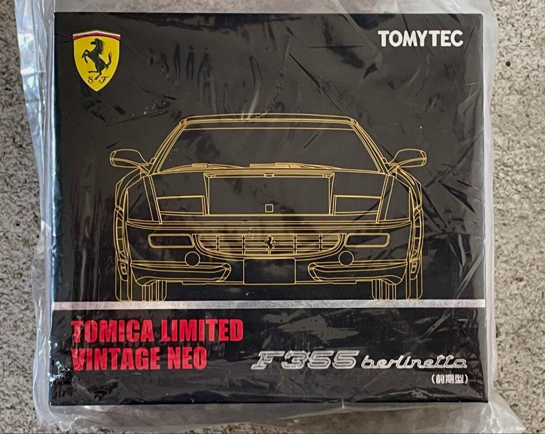 トミカリミテッドヴィンテージネオ　フェラーリF355ベルリネッタ　前期型　黄色