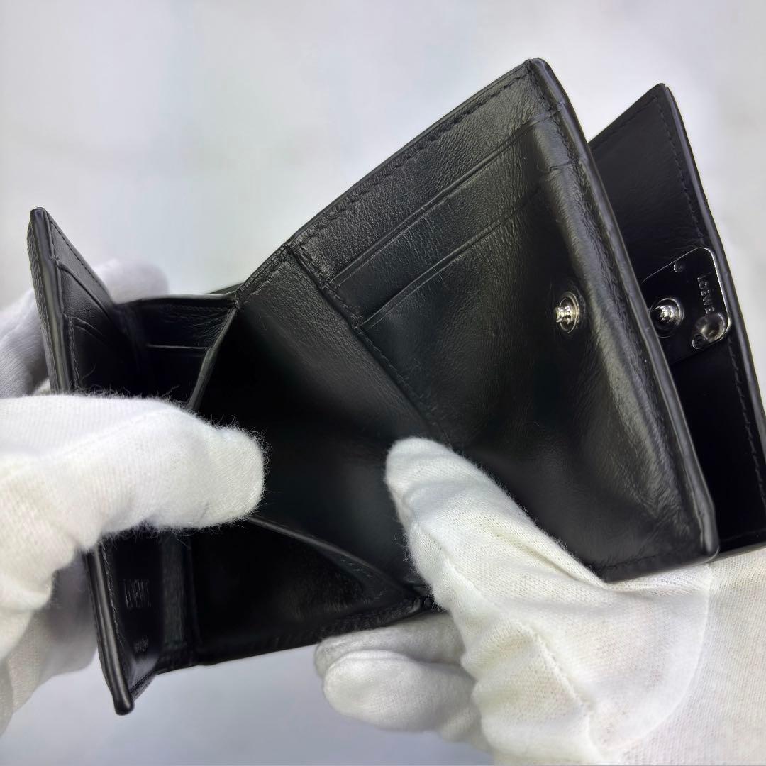 LOEWE（ロエベ）アナグラム トライフォールド ウォレット三つ折り財布