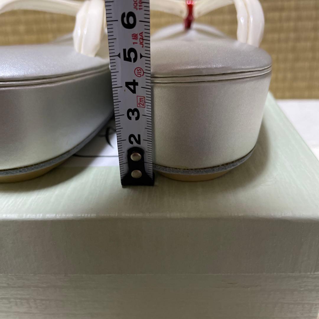 たこせんです　草履