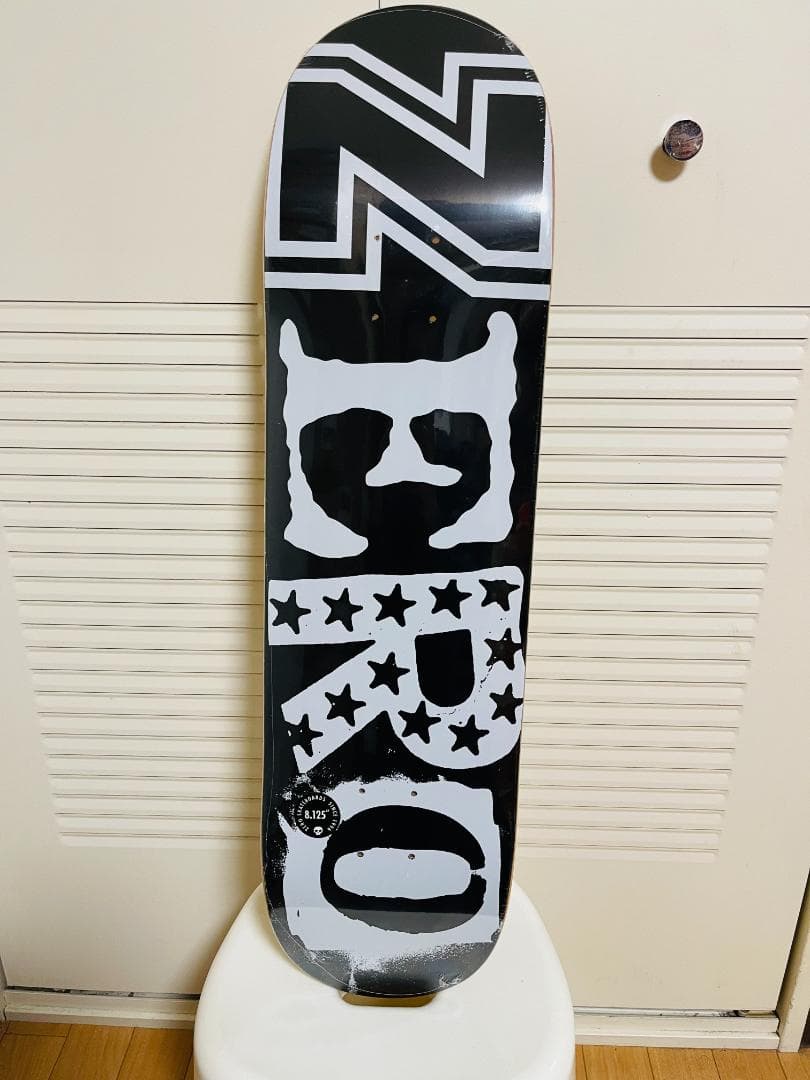 台湾製無地黒デッキテープ付き　ZERO ゼロ スケートボード8.125デッキ