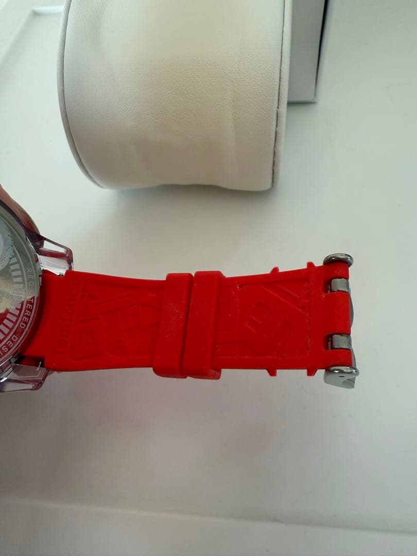 【期間限定】Tendence Carp 腕時計 レッド 限定品 美品