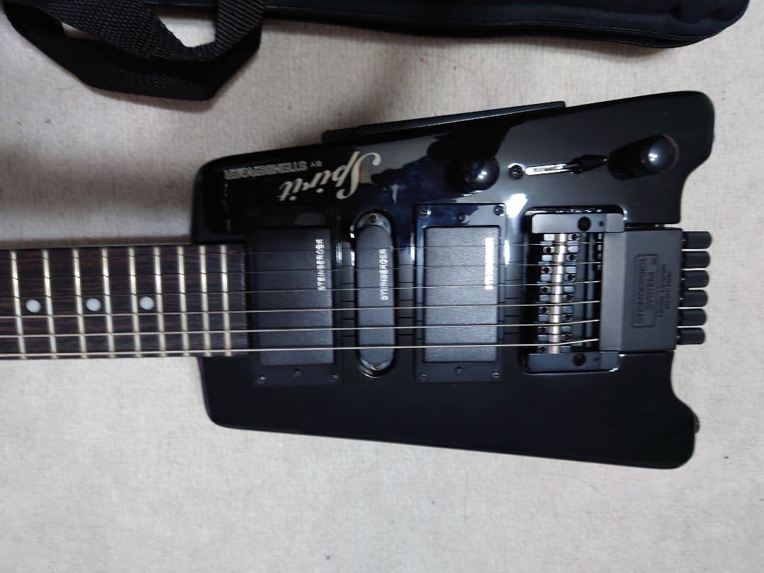 Spirit BY STEINBERGERエレキギターブラック ギターケース付き