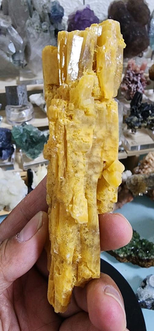 大型柱状方解石