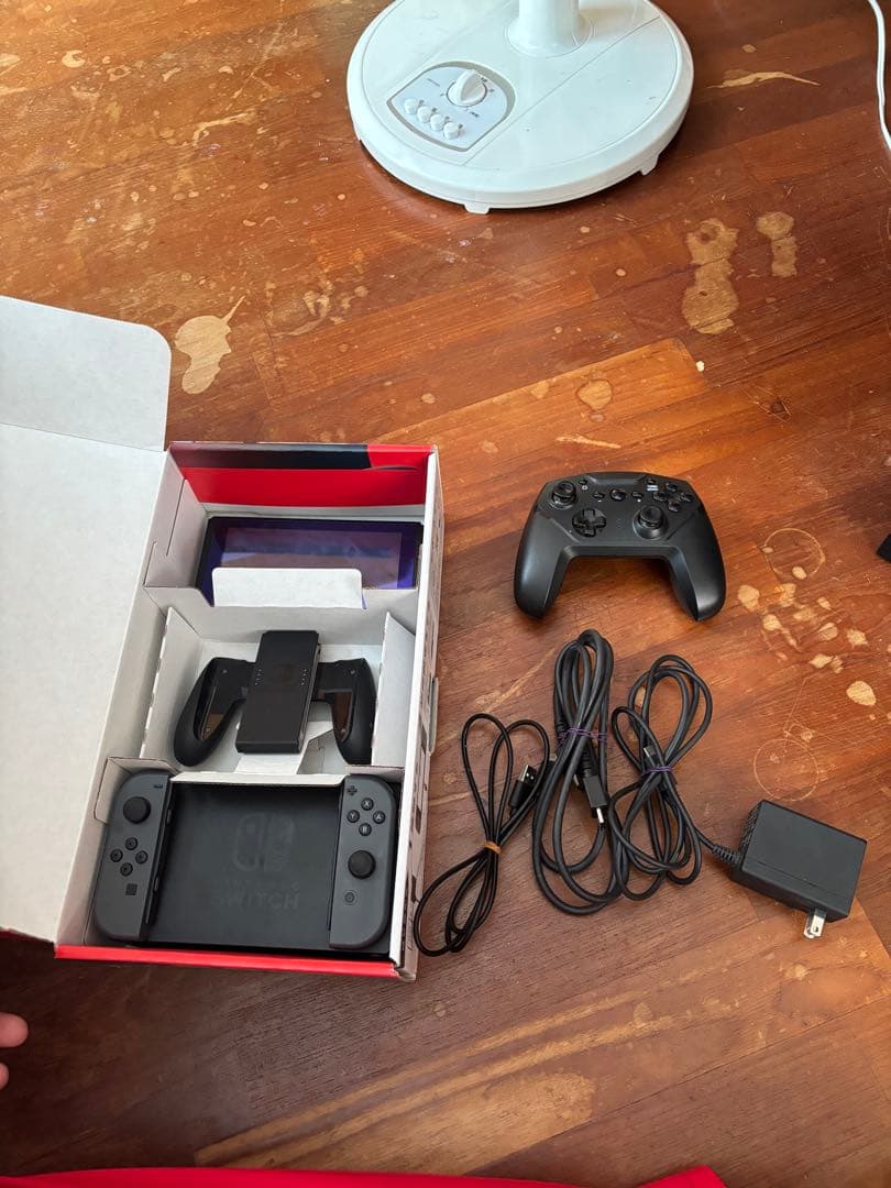り*ん様 Nintendo Switch 本体とコントローラーセット ケース、プ
