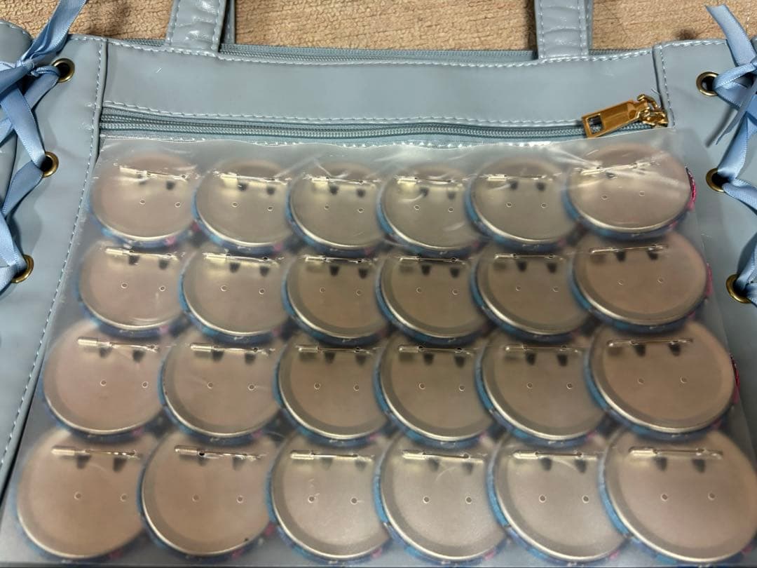 アンプタックちぐさくん　缶バッジバック