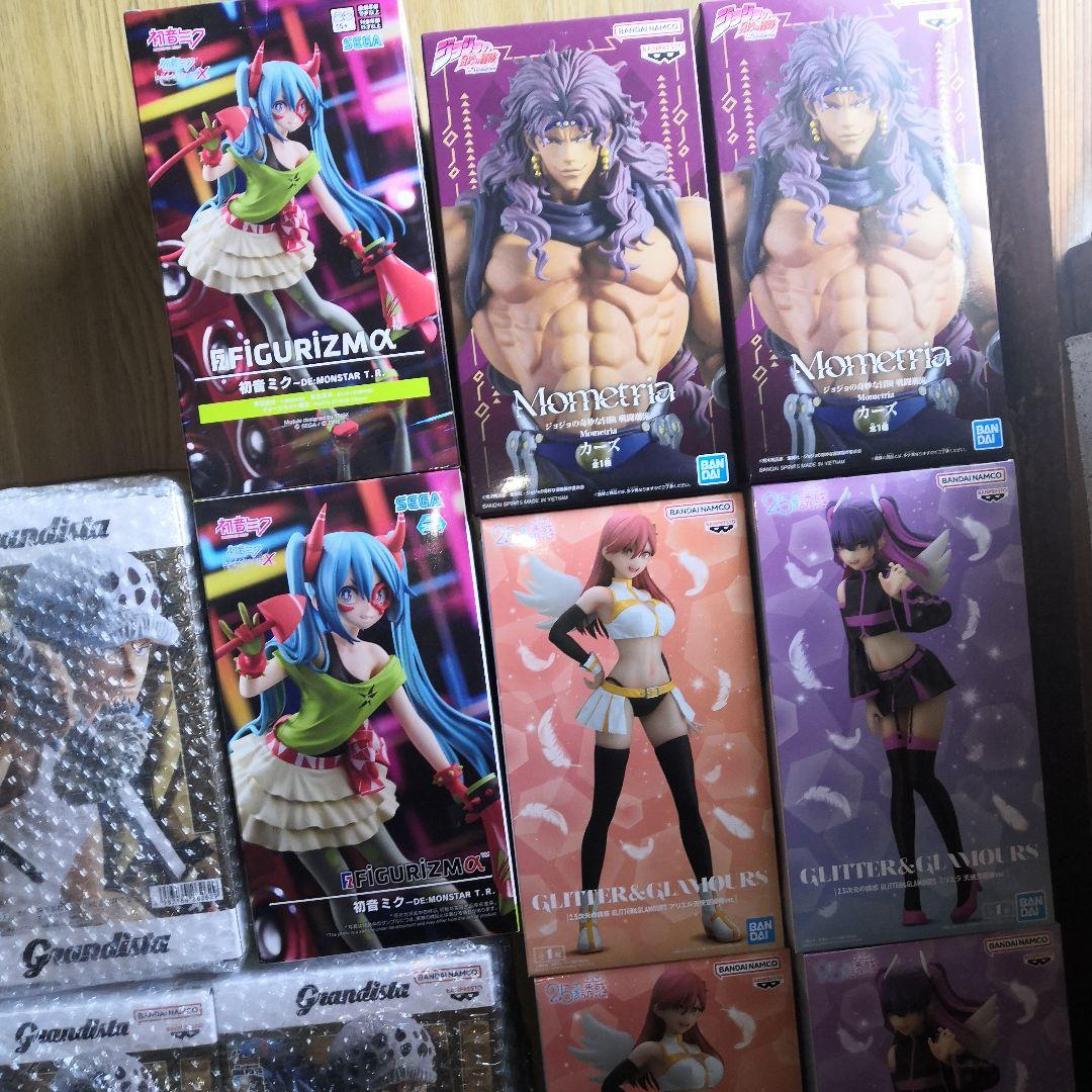 大き目プライズフィギュア　18体セット