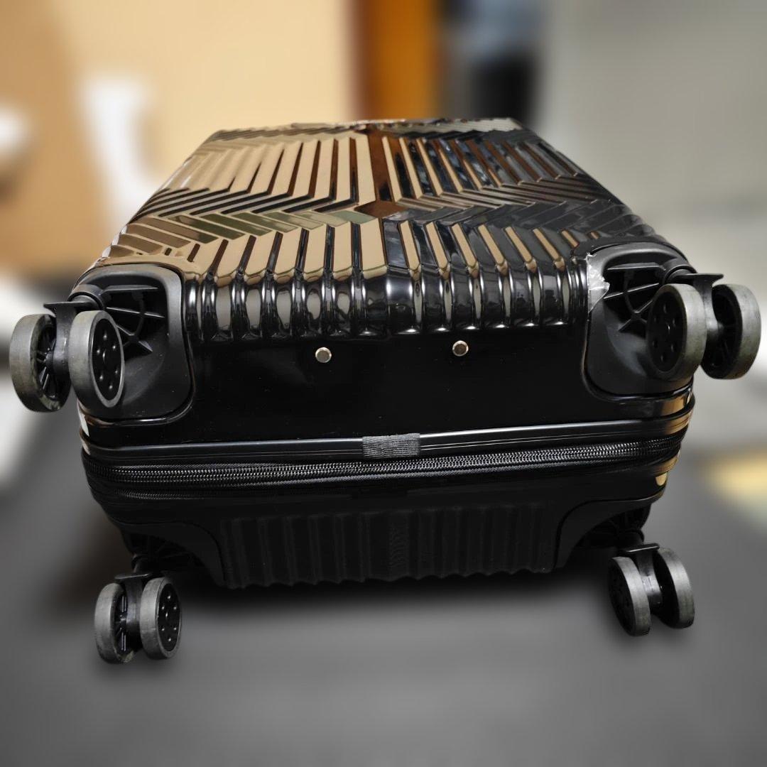 新品 スーツケース 2点セットブラック 拡張機能付き TSAロック搭載