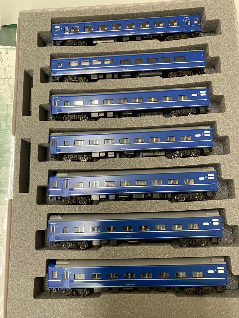 KATO 24系25形　寝台特急「富士」7両基本+7両増結　おまけ3両 17両