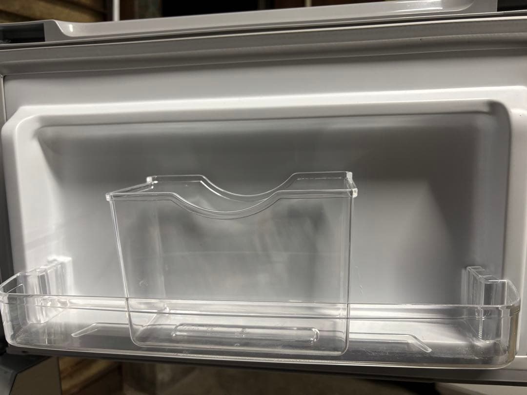 ヤマダ ノンフロン冷凍冷蔵庫 YRZ-C09H1 2022年製