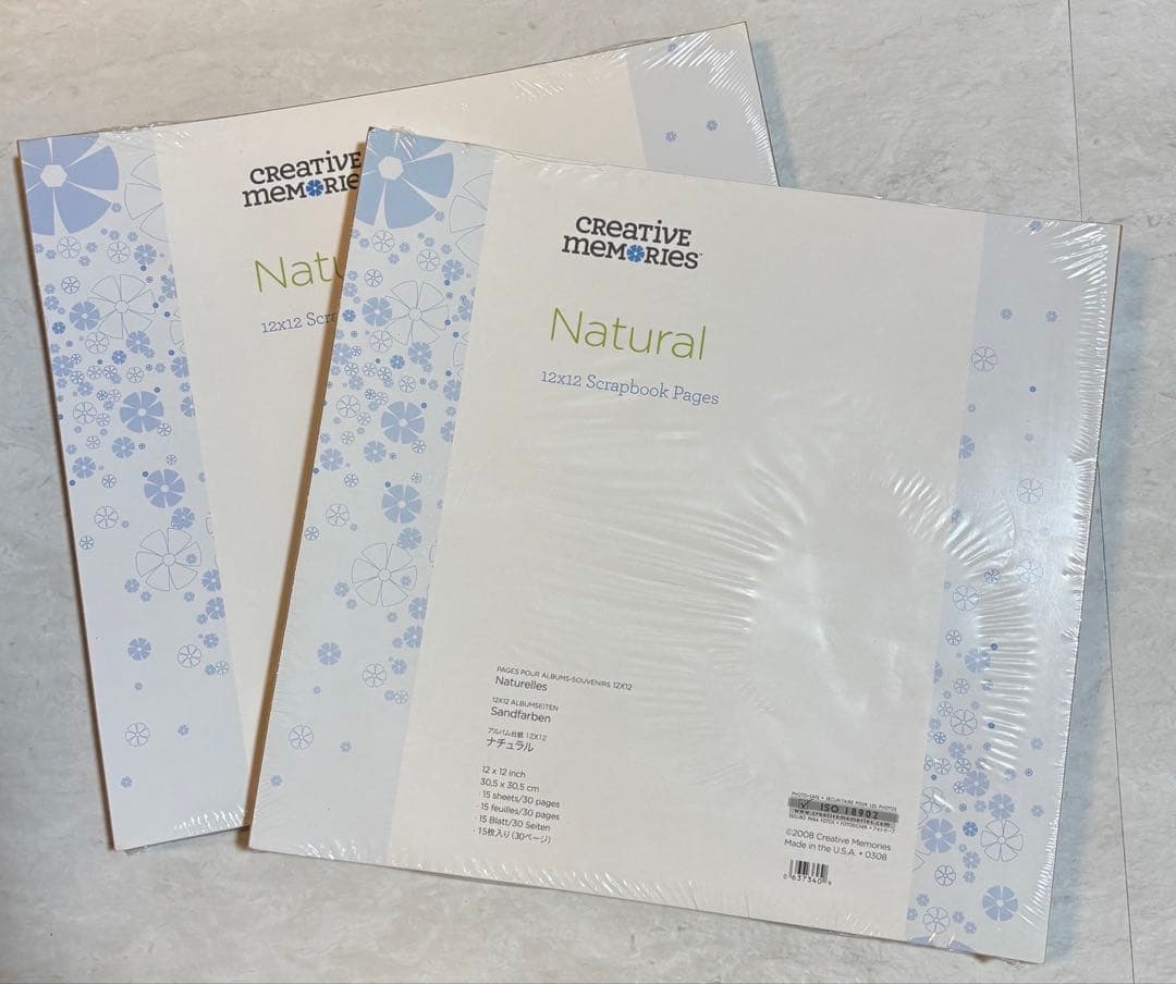 クリエイティブメモリーズ　12インチアルバムカバー3冊＋ナチュラル台紙2パック