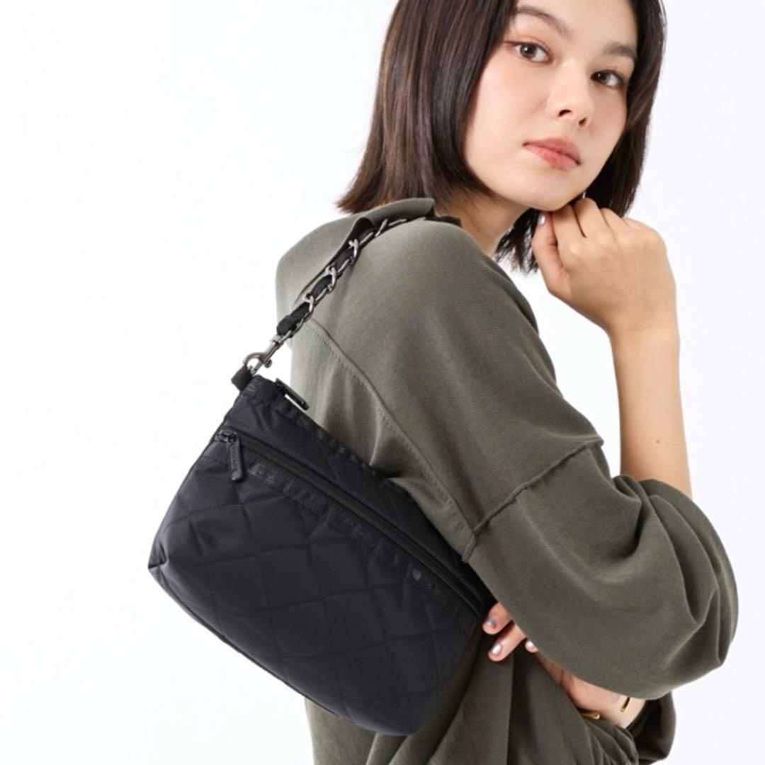 レスポ　CHAIN COSMETIC CLUTCH オニキスチェーンキルト