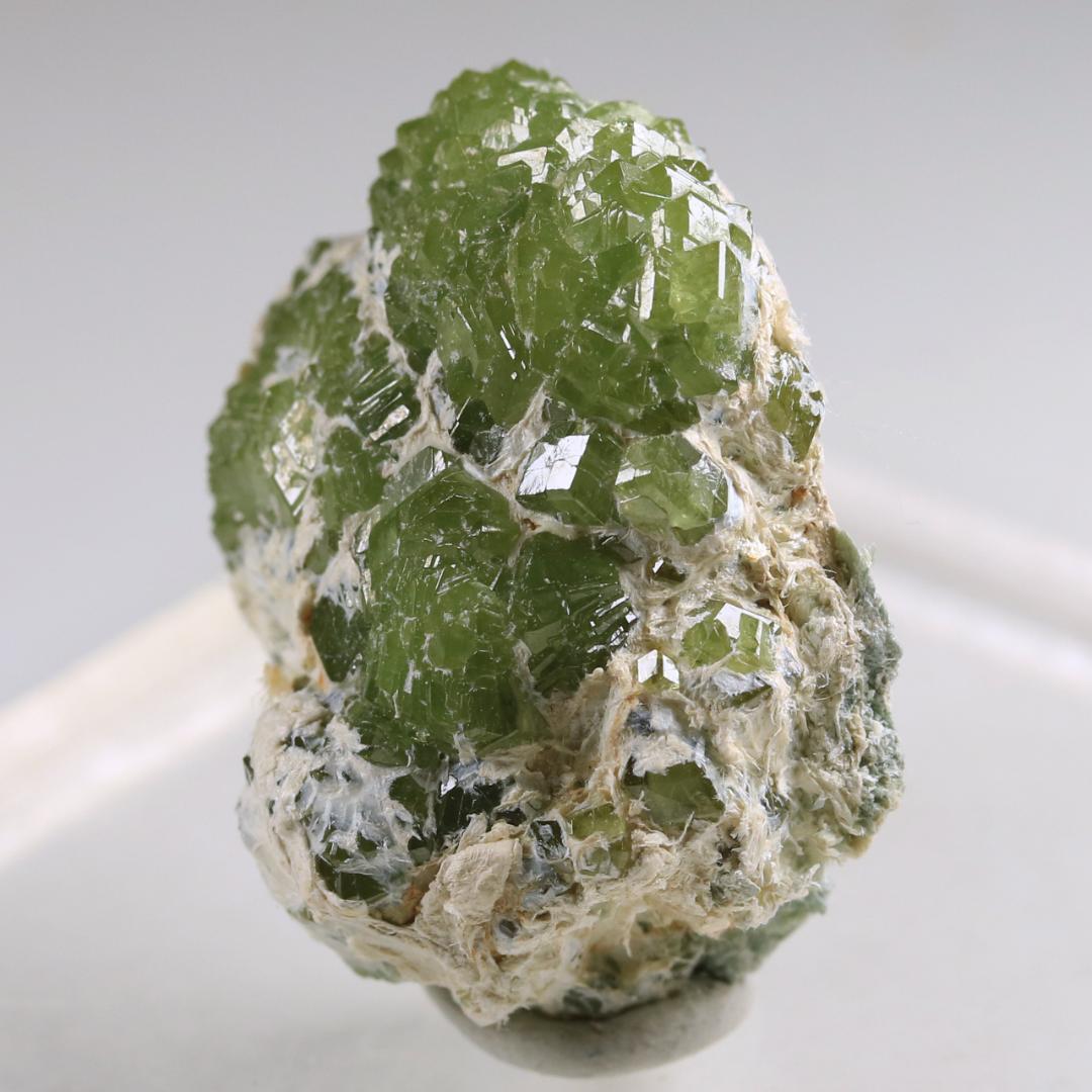 デマントイドガーネット ④ イタリア産 / 原石 天然石 鉱物標本 灰鉄柘榴石