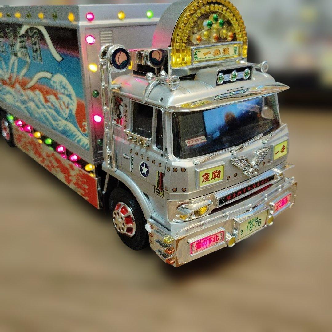 バンダイ　1/32 ラジオコントロール　トラック野郎　爆走一番星