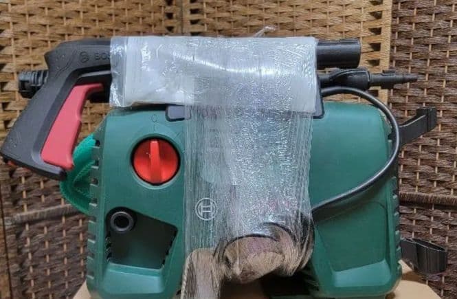 BOSCH高圧洗浄機　(未使用展示品)