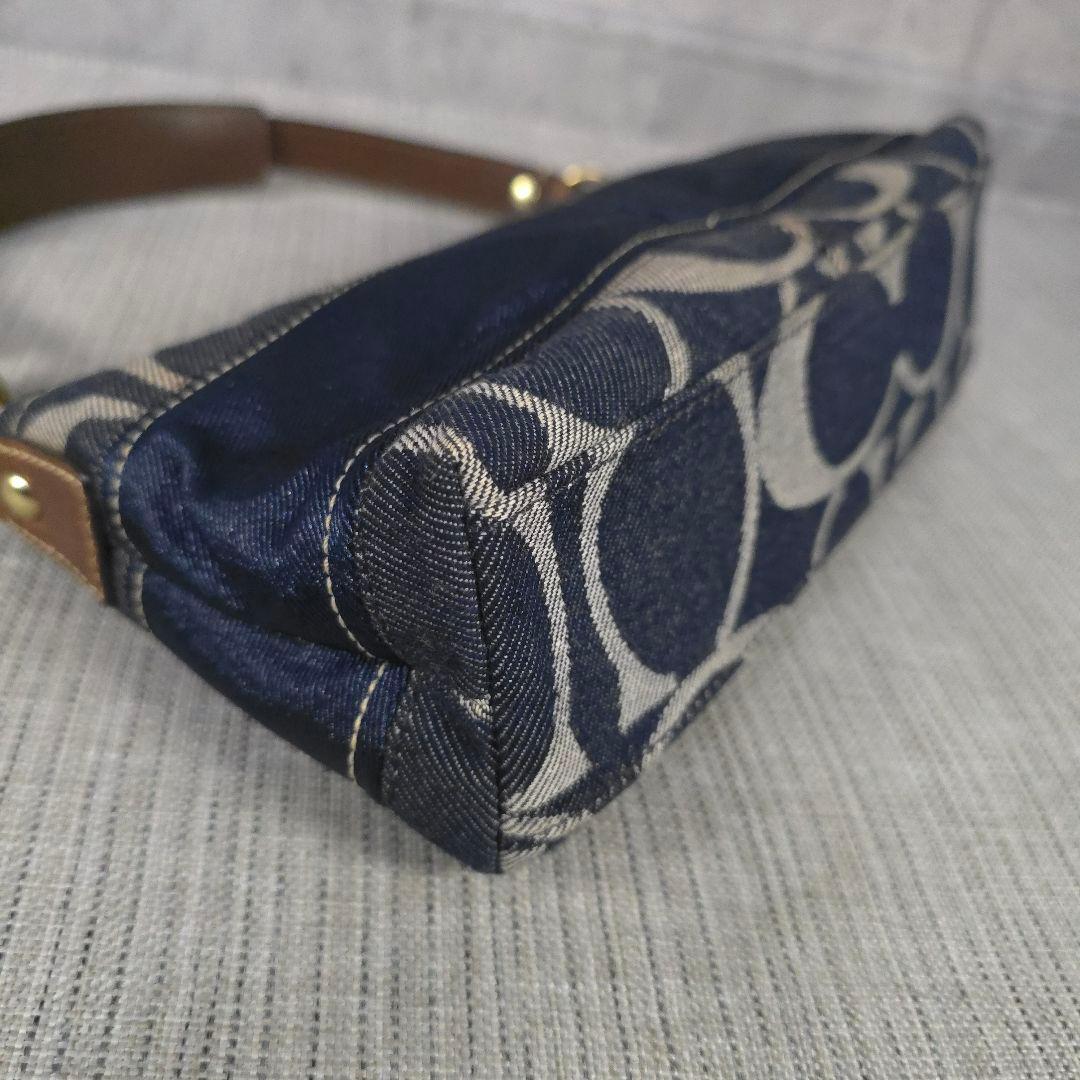 希少柄　コーチ　ソーホー　アクセサリーポーチ　ショルダーバッグ　シグネチャー