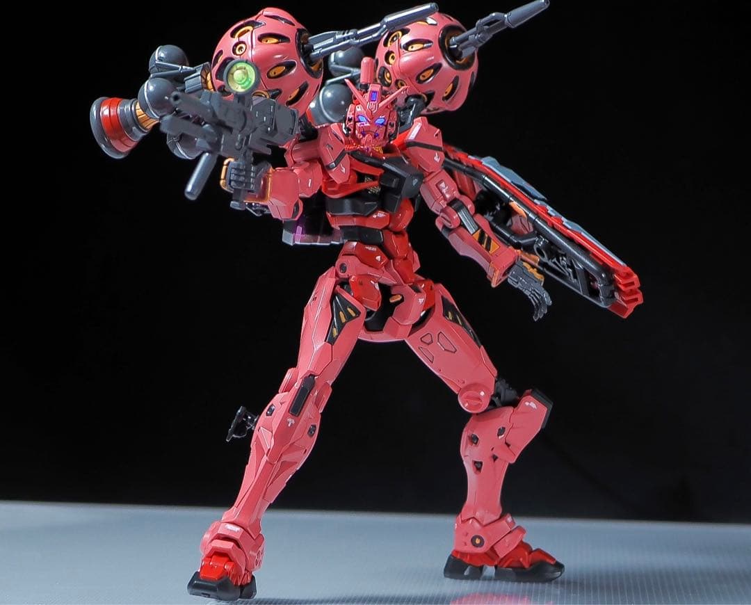 hg 赤いガンダム　塗装済み完成品　全塗装　徹底塗り分け