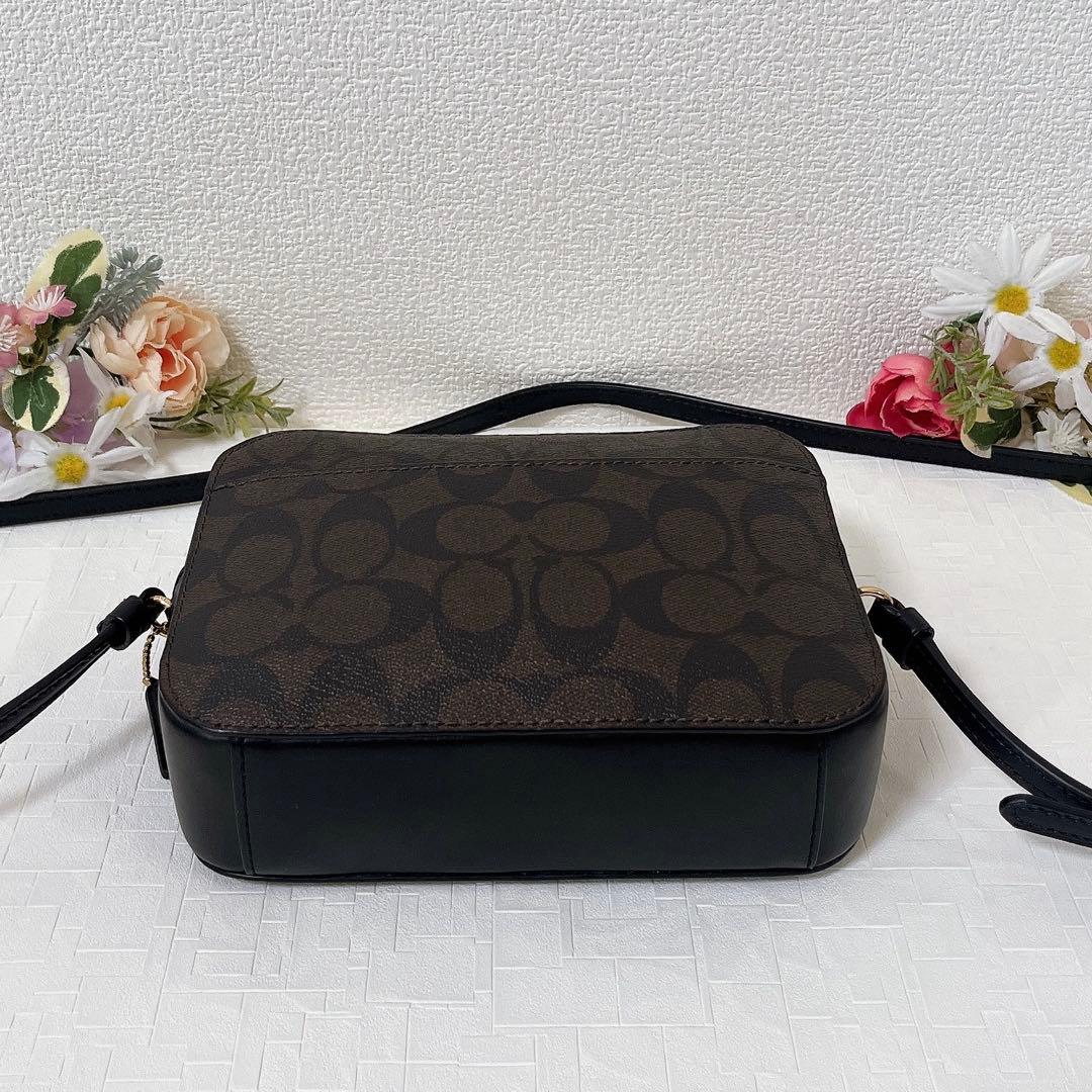 【極美品】COACH コーチ ショルダーバッグ 斜め掛け シグネチャー チャーム