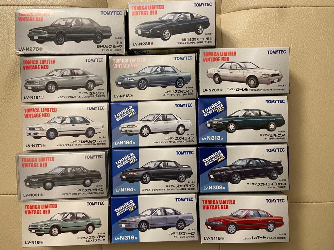 トミカリミテッドヴィンテージ ネオ ニッサン日産14台セット