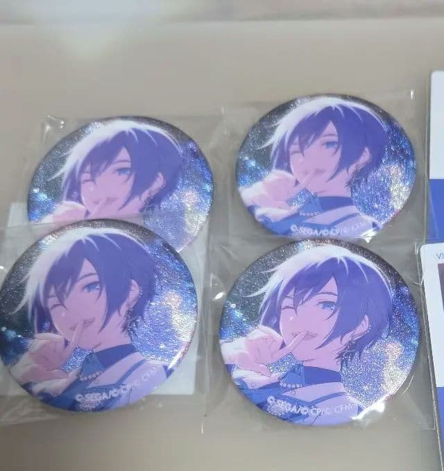 プロセカ　グリッター缶バッジ　エピカ　KAITO