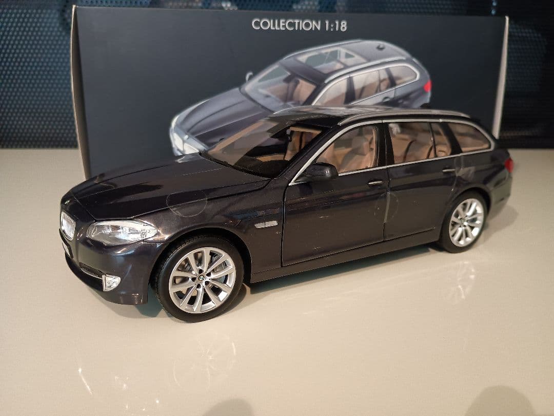 ノレブ NOREV BMW 550i ツーリング 5シリーズ 2010 1/18