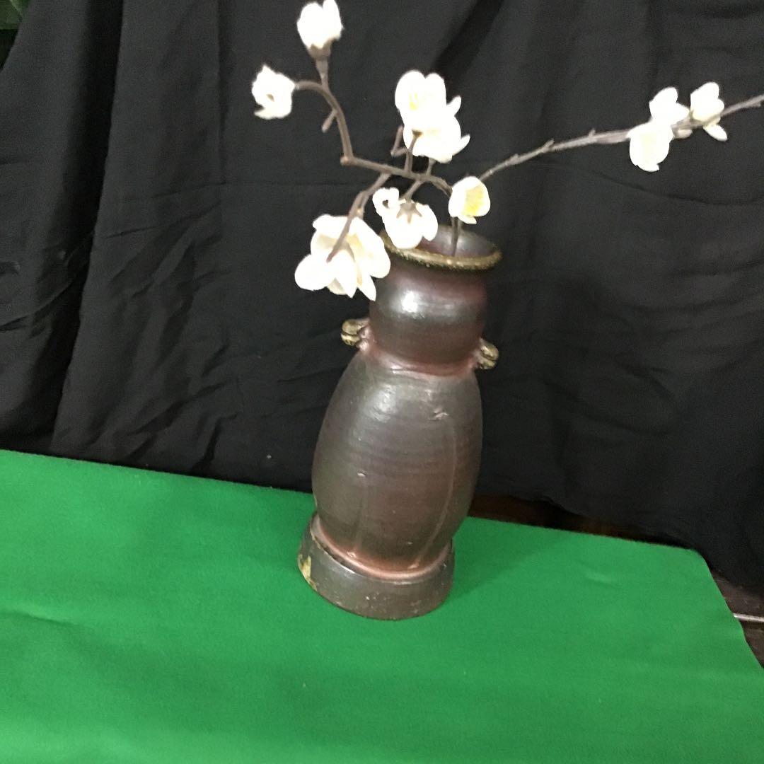 備前焼豊福先生台座型花入れ只今年末年始大売り出しです❣️