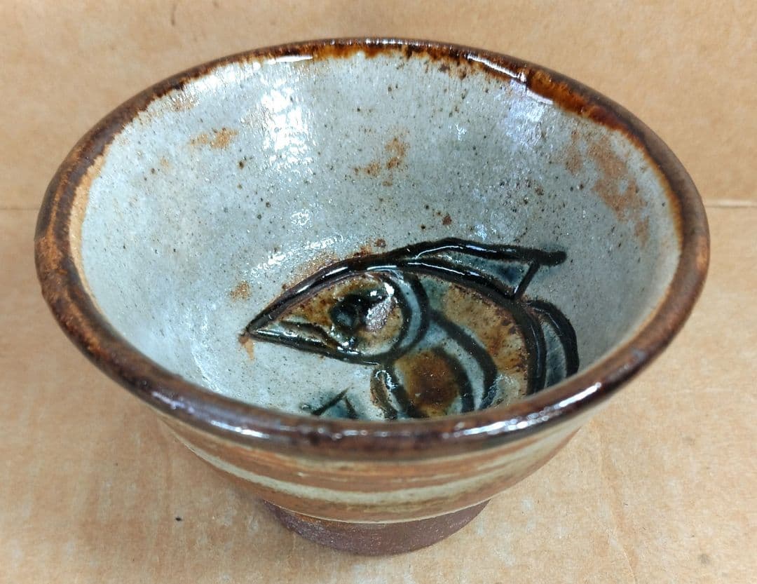 【本物保証】金城次郎 壷屋焼ぐい呑 共箱 栞 人間国宝 壺屋焼 上等桐箱 美品