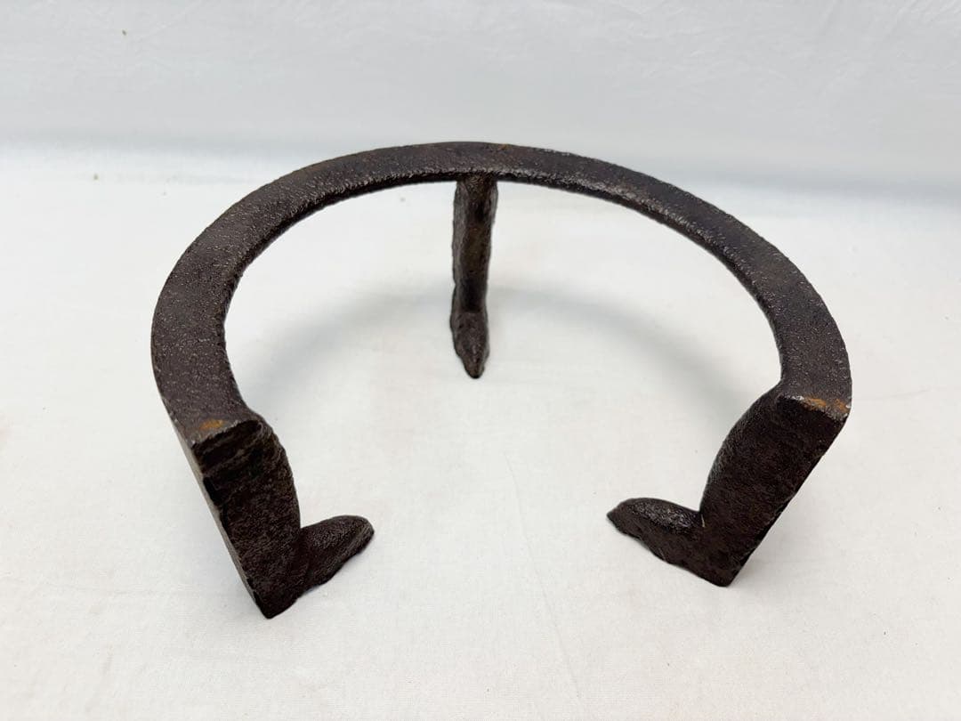 未使用 茶道具 釜師 高木治良兵衛造 中爪 風炉五徳 茶釜 三つ爪 共箱