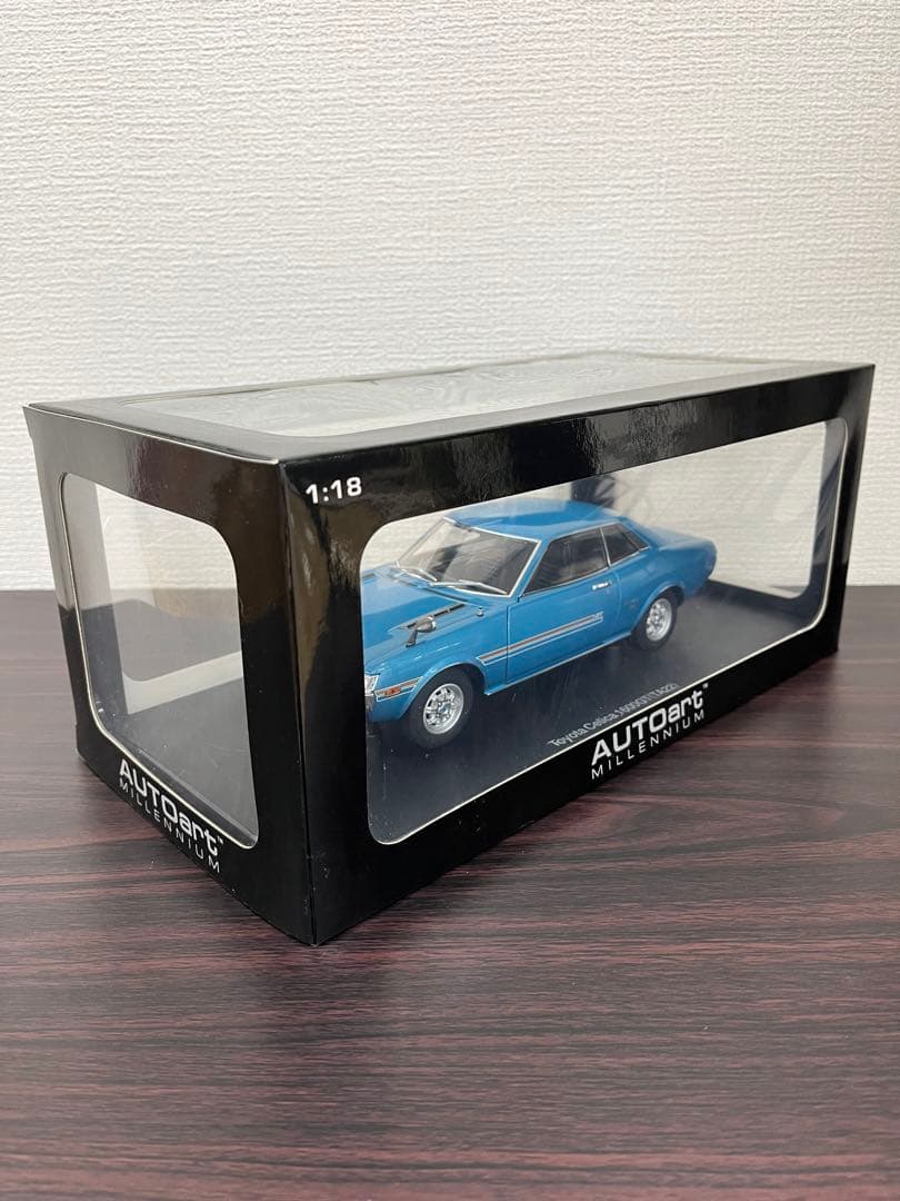 オートアート1/18トヨタ セリカ 1600GT ターコイズブルー