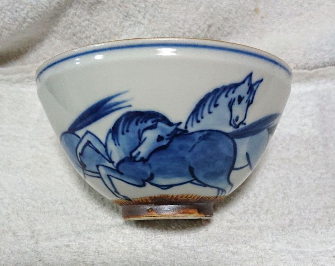 河本礫亭作馬の絵柄 抹茶茶碗 木製箱付きA452