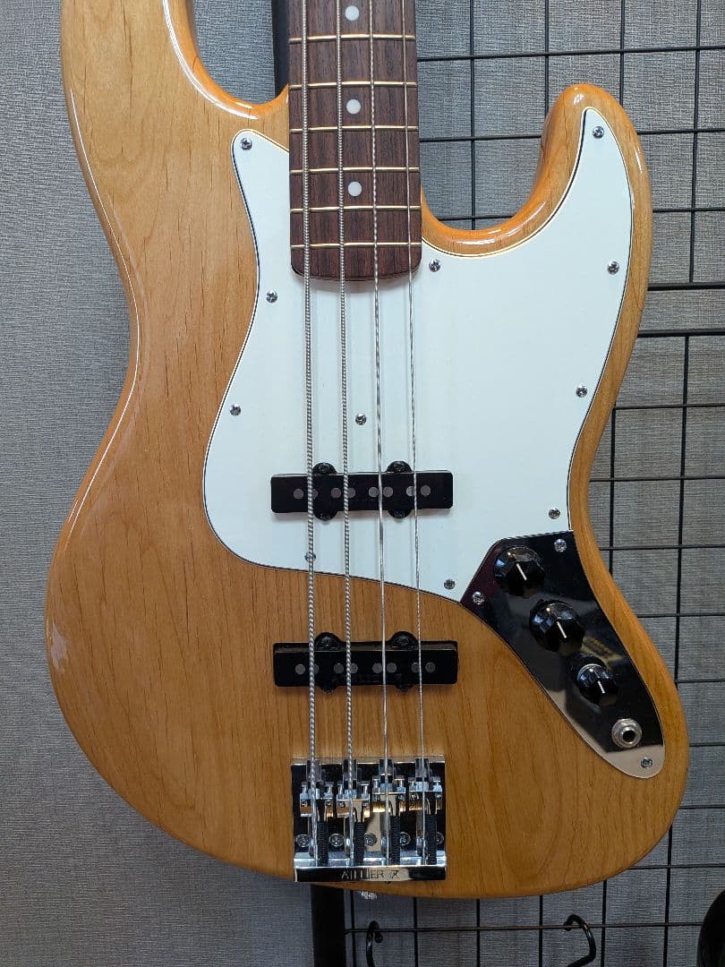 ベース Atelier Z VM#4 Vintage modern MVT