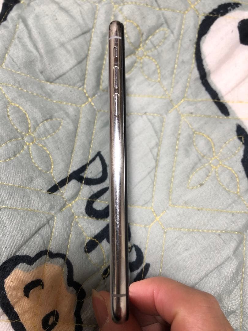 携帯電話本体 Apple iPhone X 64GB