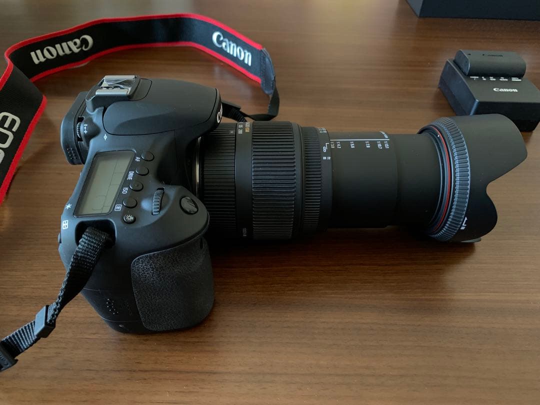 Canon EOS 60D 本体＋SIGMA高倍率ズームレンズ
