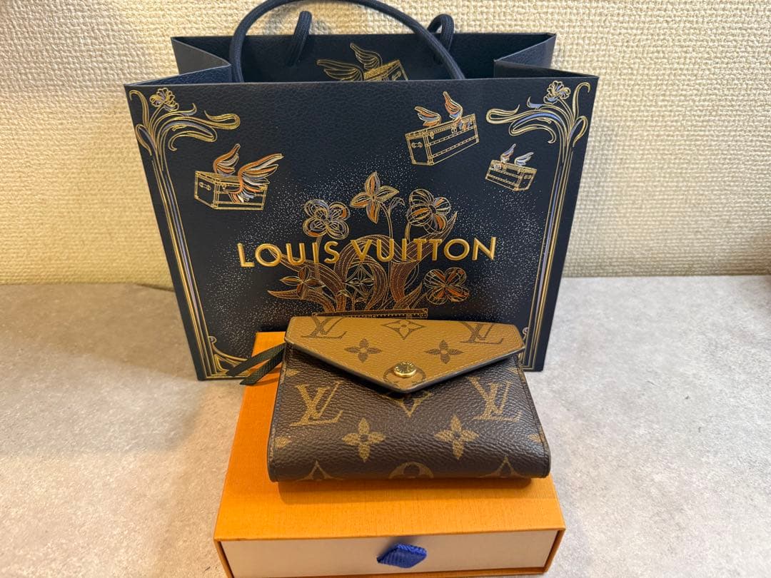 箱袋付.ルイヴィトン ヴィクトリーヌ モノグラムリバース 折り財布